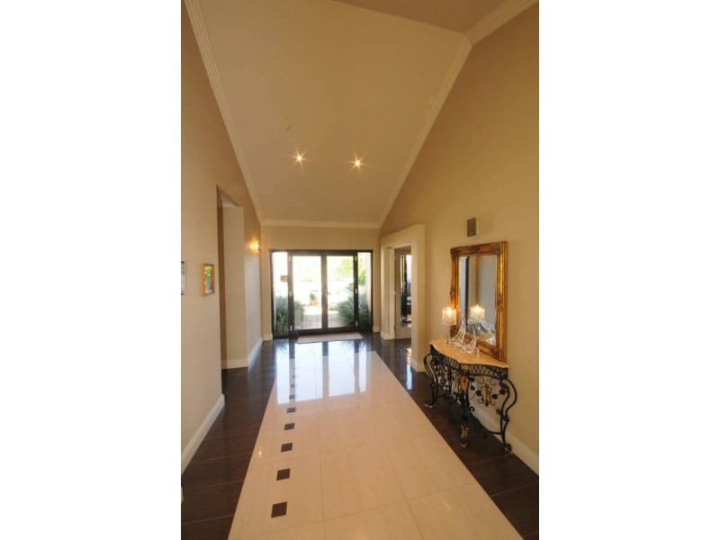 37B Sunninghill Ave, Burradoo NSW 2576