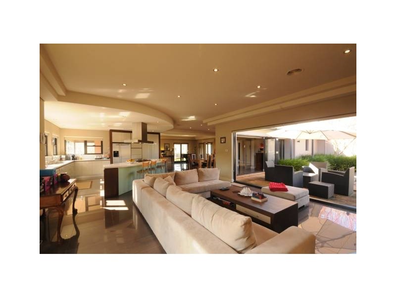 37B Sunninghill Ave, Burradoo NSW 2576