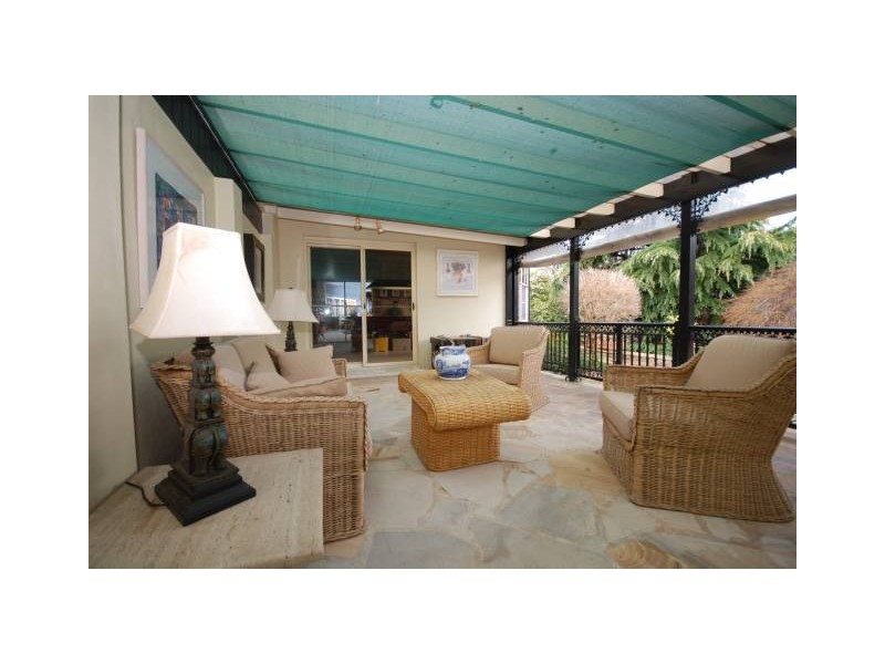 13 Werrington Street, Burradoo NSW 2576