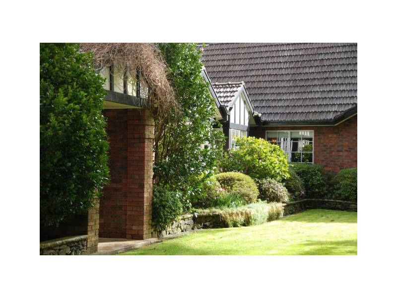 13 Werrington Street, Burradoo NSW 2576