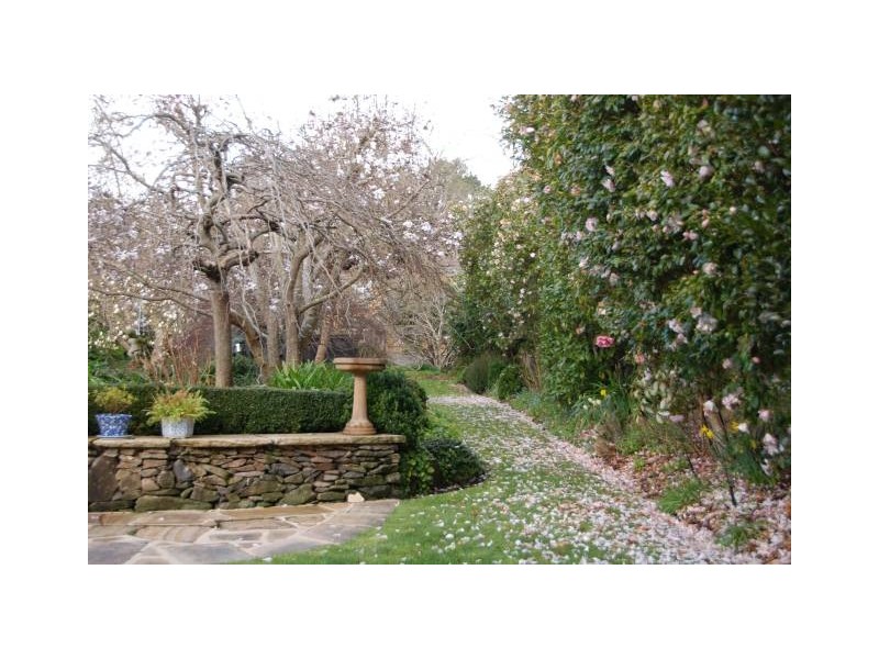 13 Werrington Street, Burradoo NSW 2576