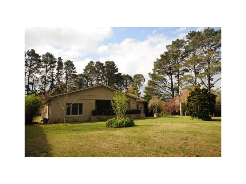 38 Charlotte Street, Burradoo NSW 2576