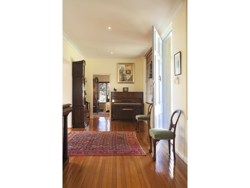 38 Charlotte Street, Burradoo NSW 2576