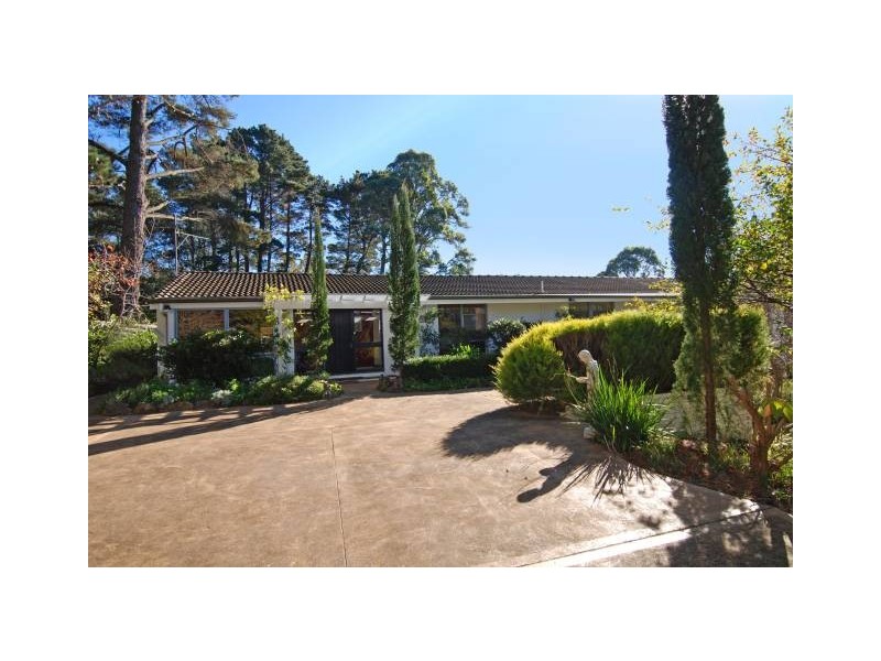 40 Charlotte Street, Burradoo NSW 2576