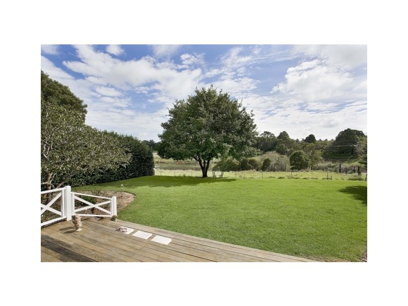 ‘The Oaks’ 2 George Street, Burrawang NSW 2577