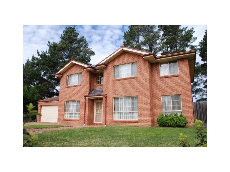 1 Farnborough Drive, Moss Vale NSW 2577