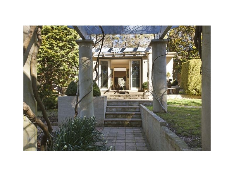 38 Charlotte Street, Burradoo NSW 2576