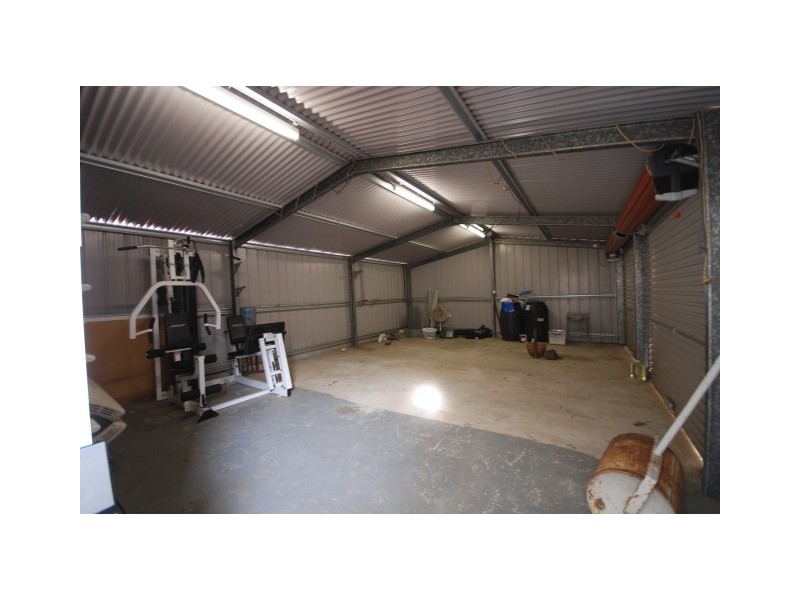 9 Waratah Place, Colo Vale NSW 2575