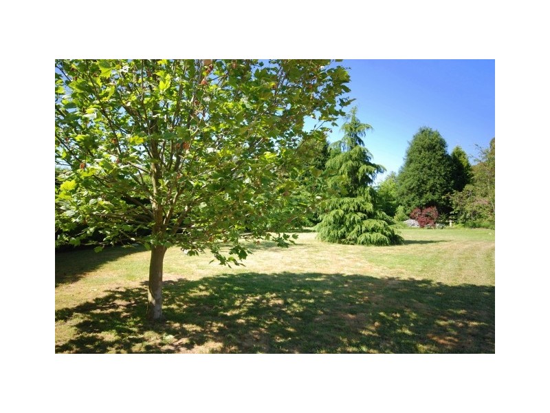 2 Hampton Court, Moss Vale NSW 2577