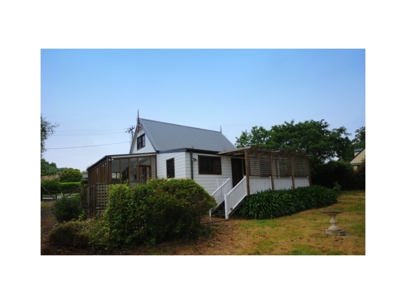 4 Middle Road, Exeter NSW 2579