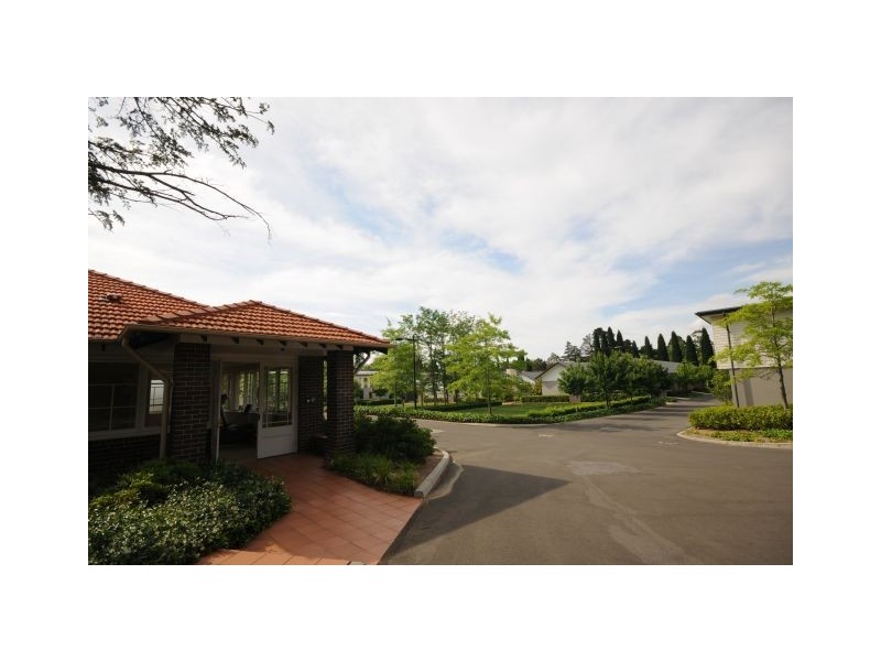 8/9 Kangaloon Road, Bowral NSW 2576