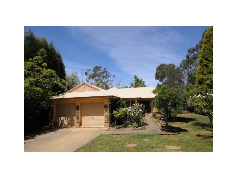 83a Kangaloon Road, Bowral NSW 2576