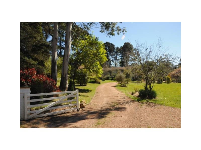 40 Charlotte Street, Burradoo NSW 2576