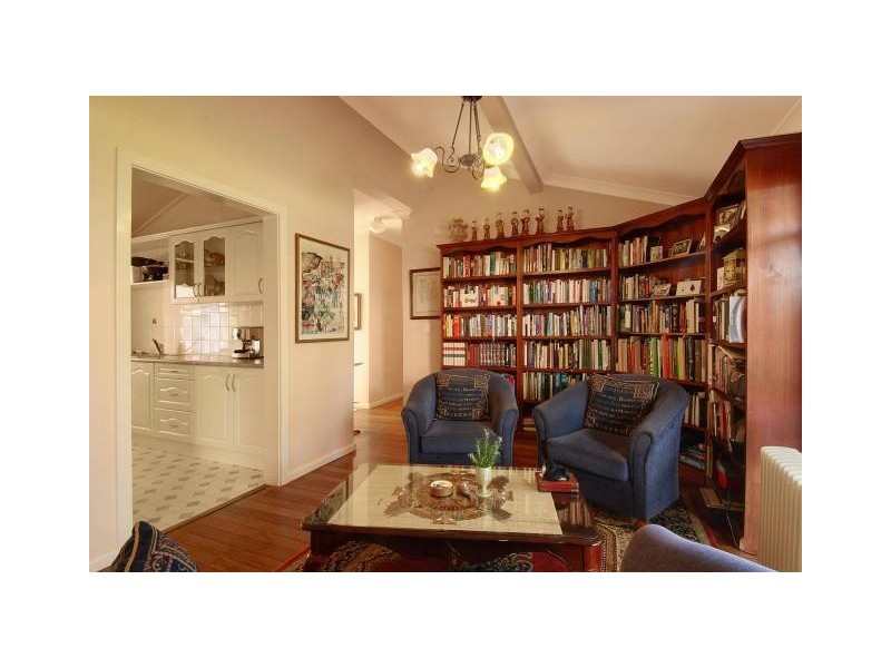 40 Charlotte Street, Burradoo NSW 2576