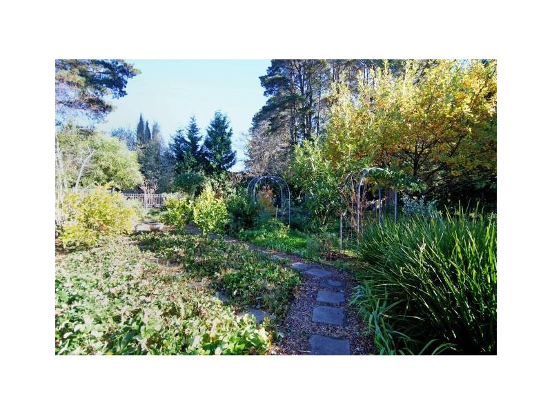 40 Charlotte Street, Burradoo NSW 2576