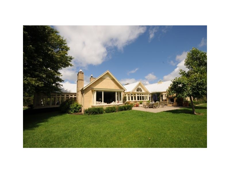 Round Hill Compton Park Road, Berrima NSW 2577