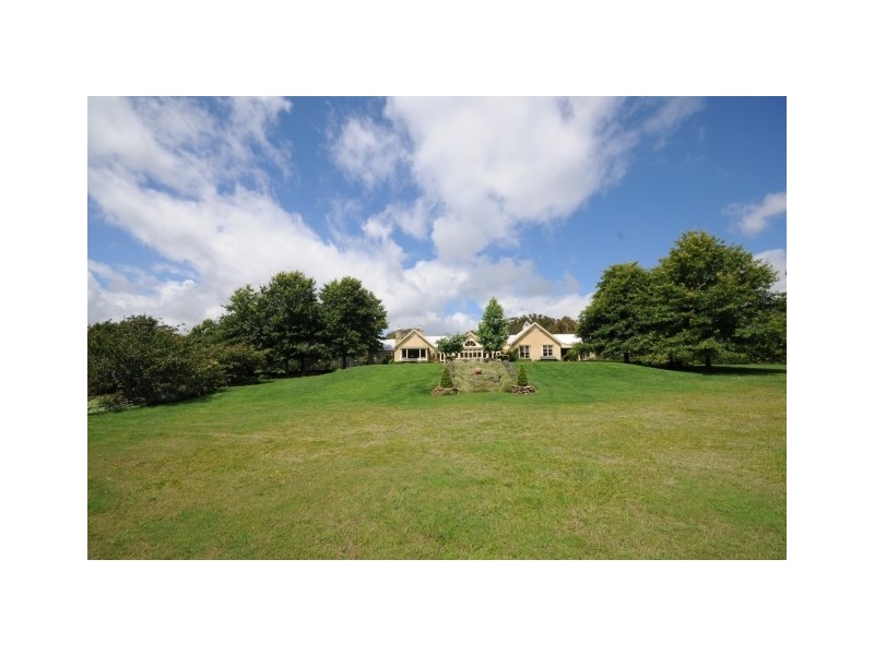 Round Hill Compton Park Road, Berrima NSW 2577