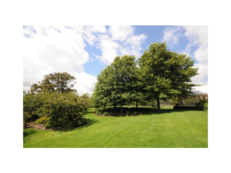 Round Hill Compton Park Road, Berrima NSW 2577