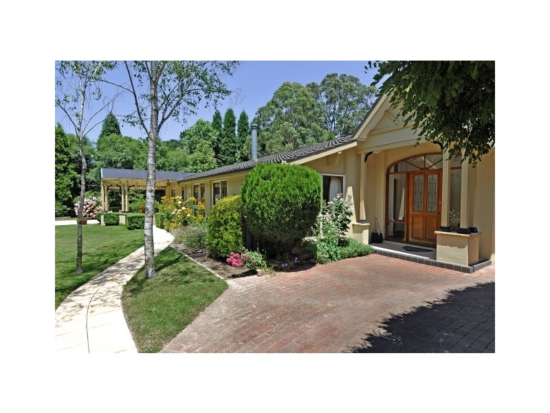 27 Osborne Road, Burradoo NSW 2576