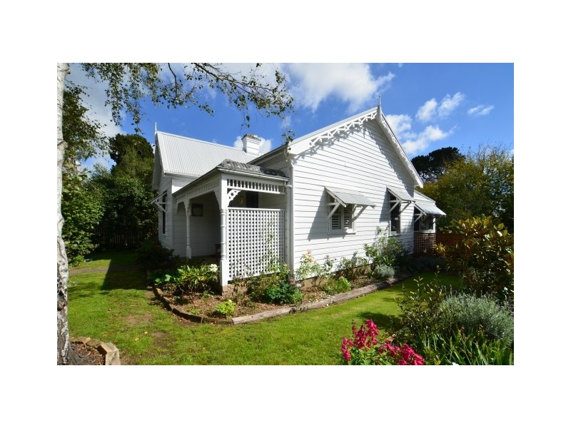 11 Elizabeth Street, Moss Vale NSW 2577