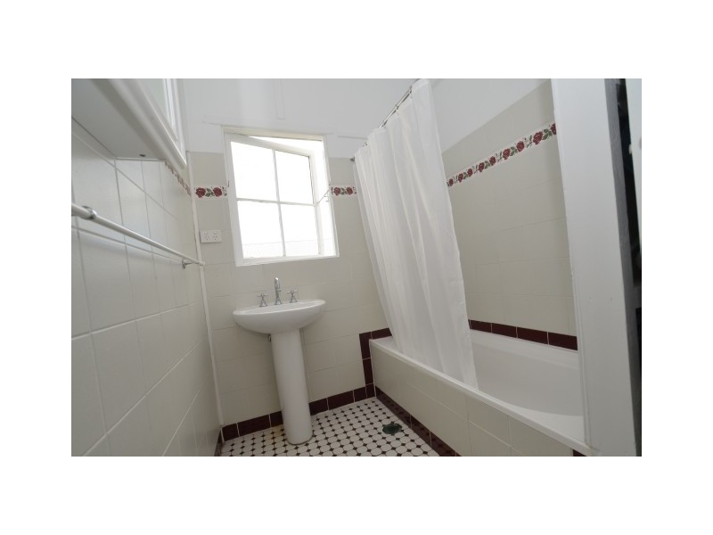 11 Elizabeth Street, Moss Vale NSW 2577