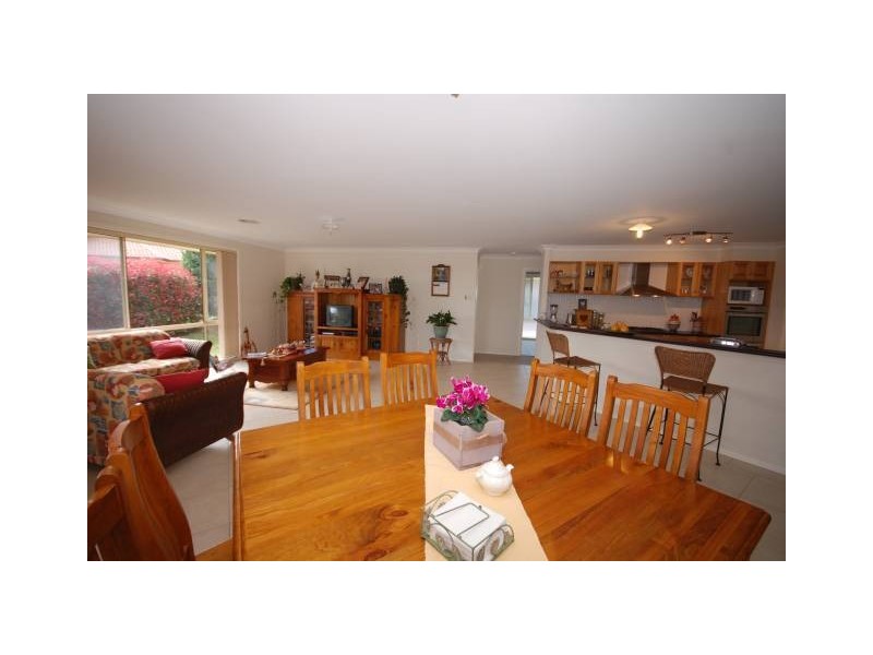 6 Windsor Crescent, Moss Vale NSW 2577