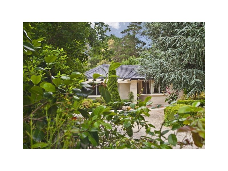 32 Charlotte Street, Burradoo NSW 2576