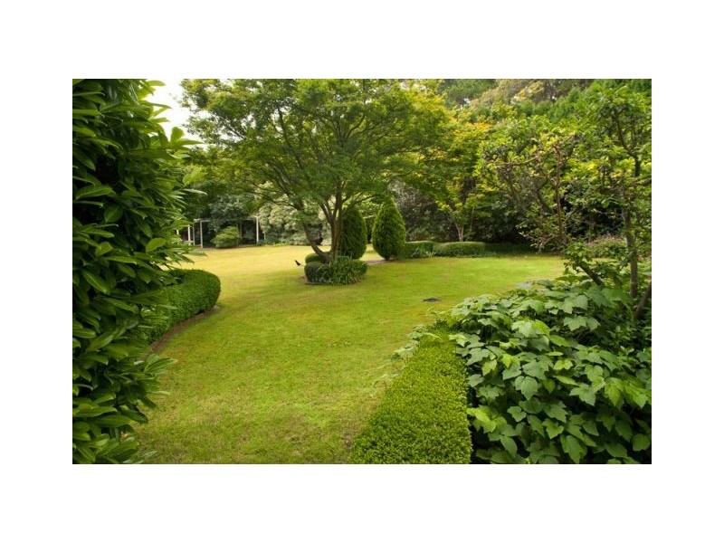 32 Charlotte Street, Burradoo NSW 2576