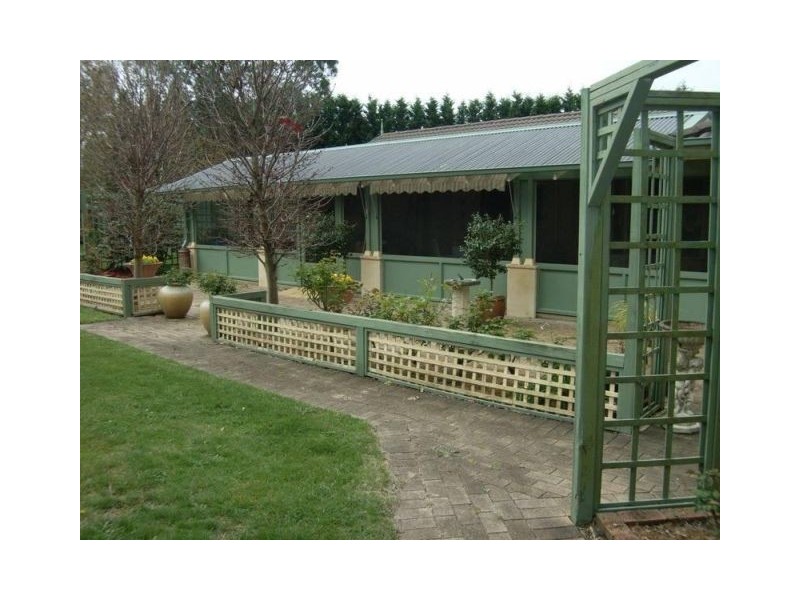 10 Cypress Parade, Bowral NSW 2576