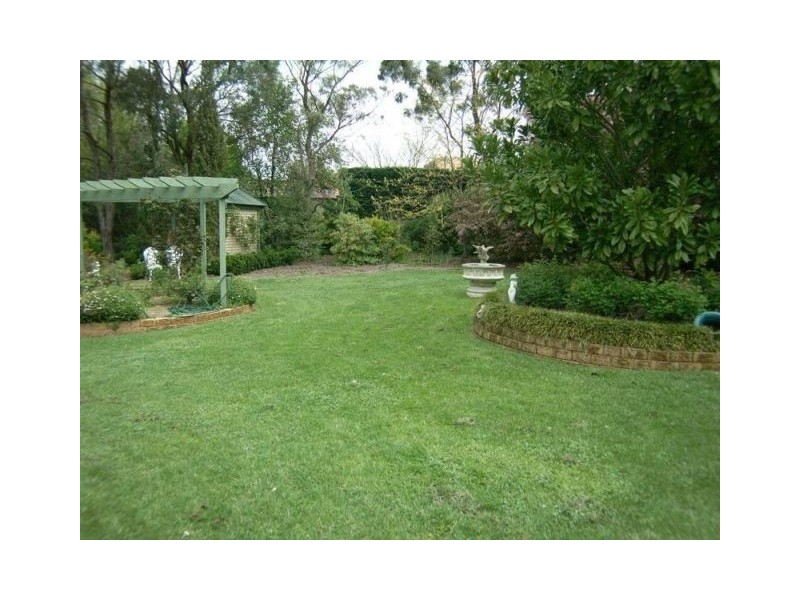 10 Cypress Parade, Bowral NSW 2576