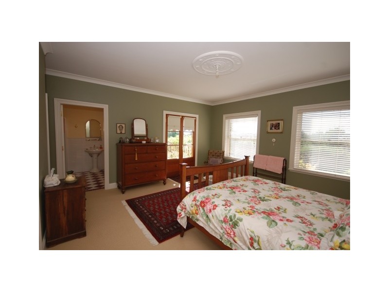 4 Old Oak Place, Moss Vale NSW 2577