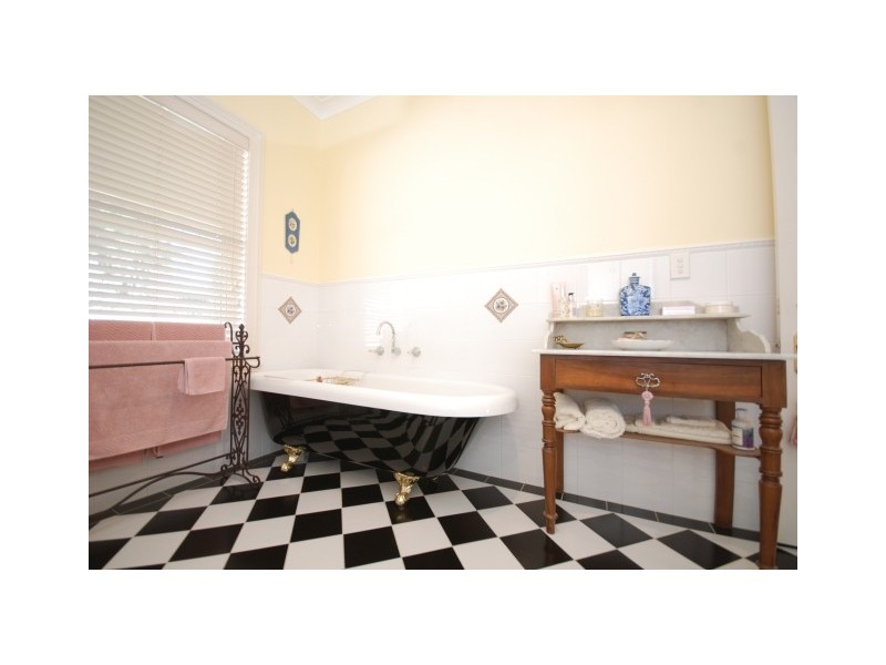 4 Old Oak Place, Moss Vale NSW 2577