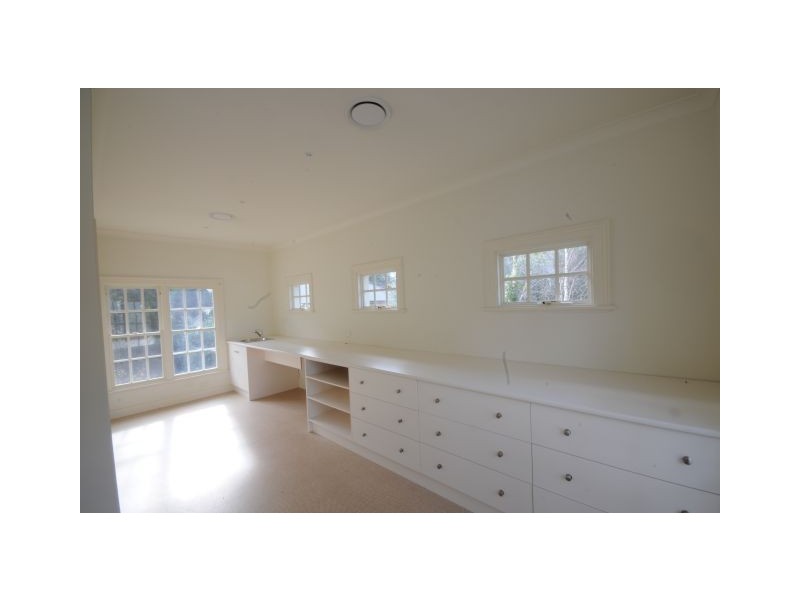 10 Jellore Street, Berrima NSW 2577