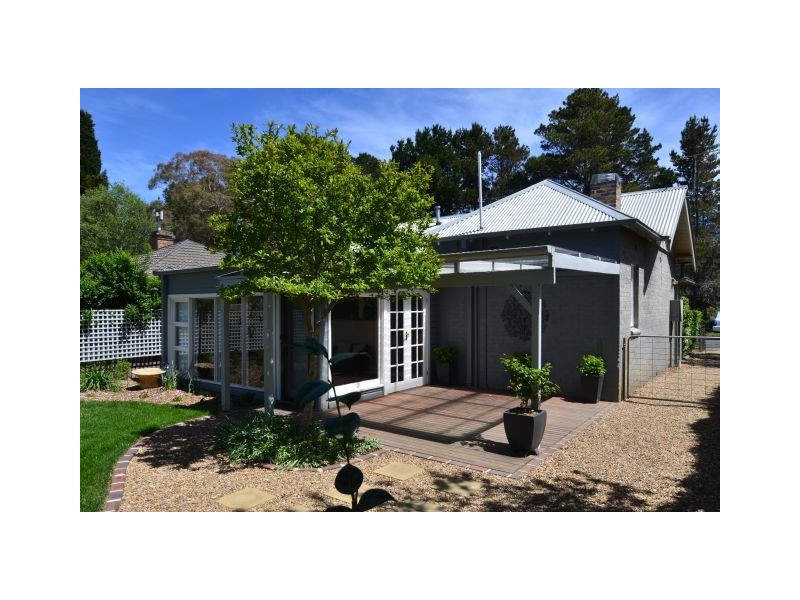 20 Railway Parade, Bowral NSW 2576