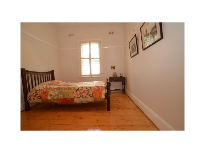 20 Railway Parade, Bowral NSW 2576