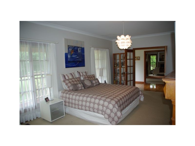 6 Stratford Way, Burradoo NSW 2576