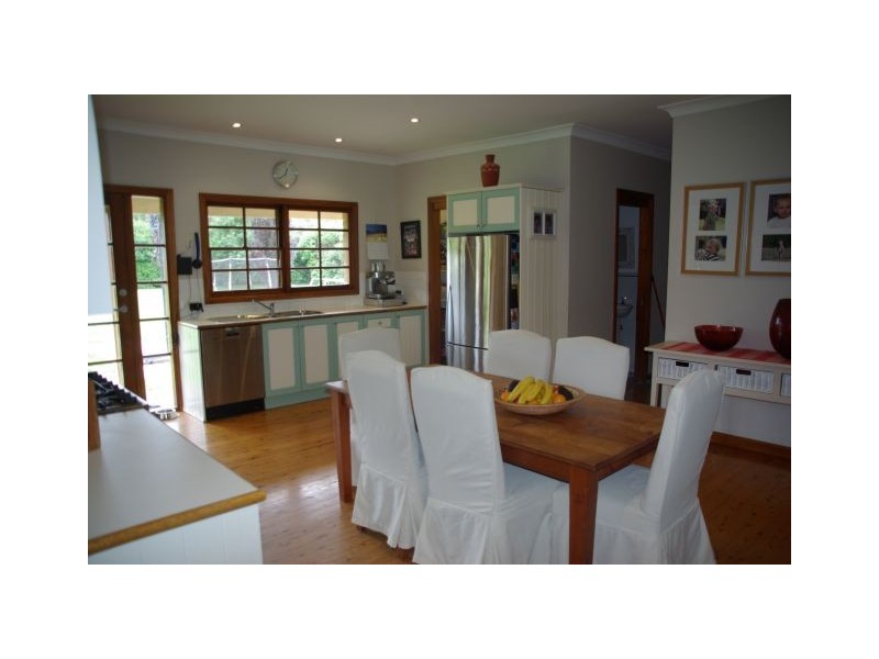 6 Stratford Way, Burradoo NSW 2576