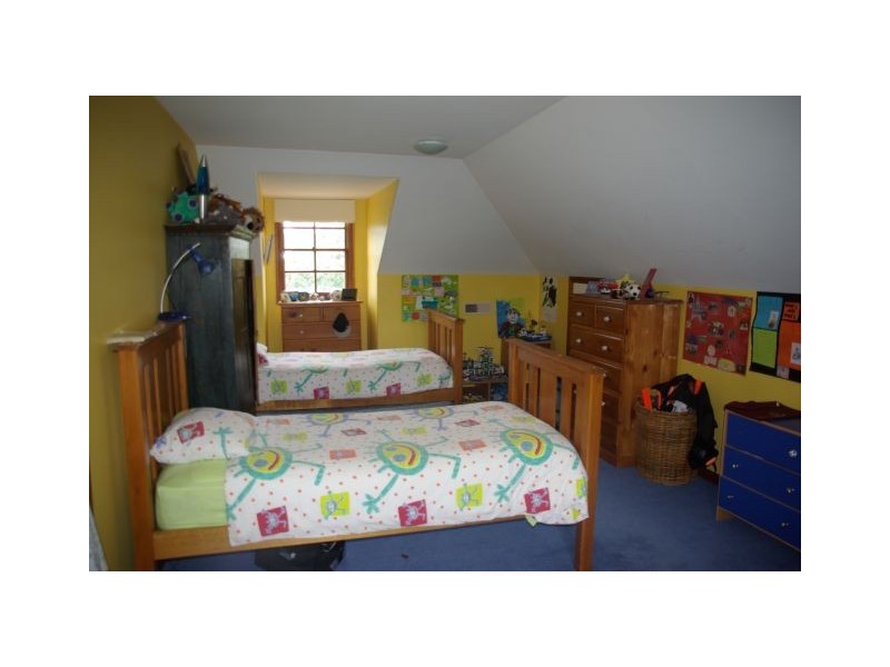 6 Stratford Way, Burradoo NSW 2576