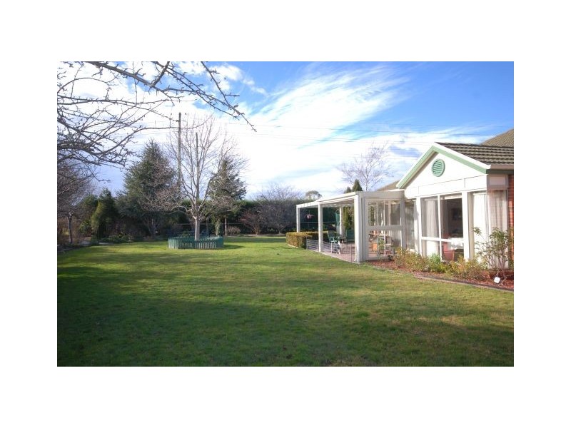 20 Miro Crescent, Bowral NSW 2576