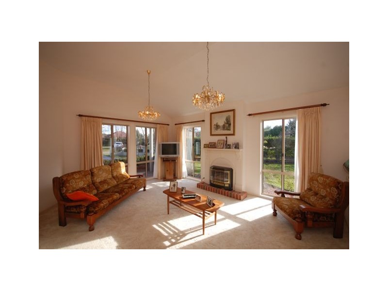 20 Miro Crescent, Bowral NSW 2576