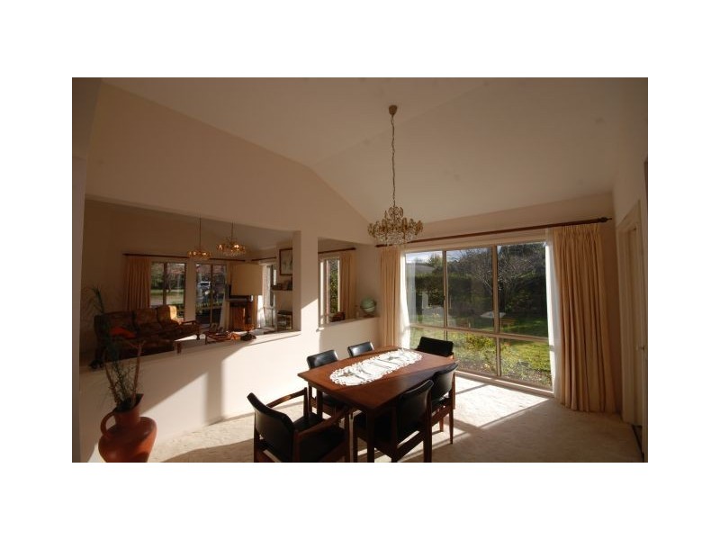 20 Miro Crescent, Bowral NSW 2576