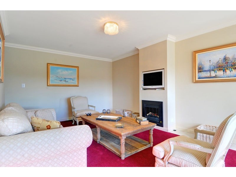 6 Songline Place, Burradoo NSW 2576