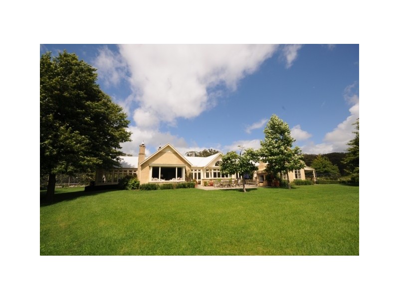 Round Hill Compton Park Road, Berrima NSW 2577