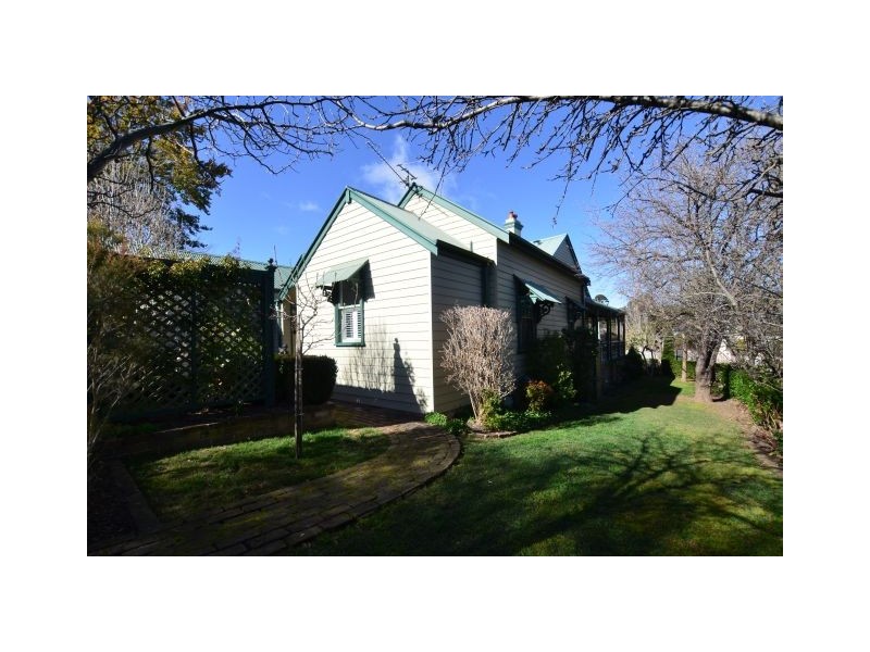 124 Merrigang Street, Bowral NSW 2576