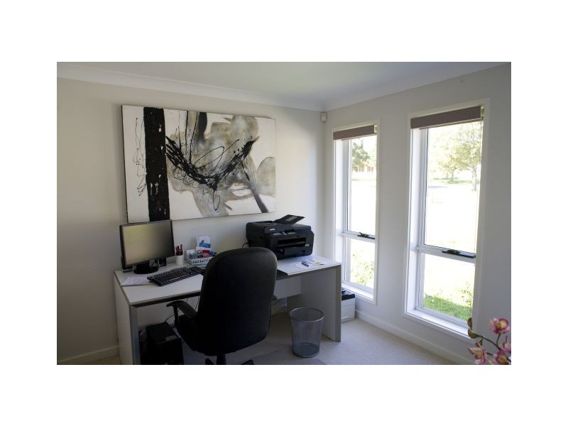 54A May Street, Robertson NSW 2577