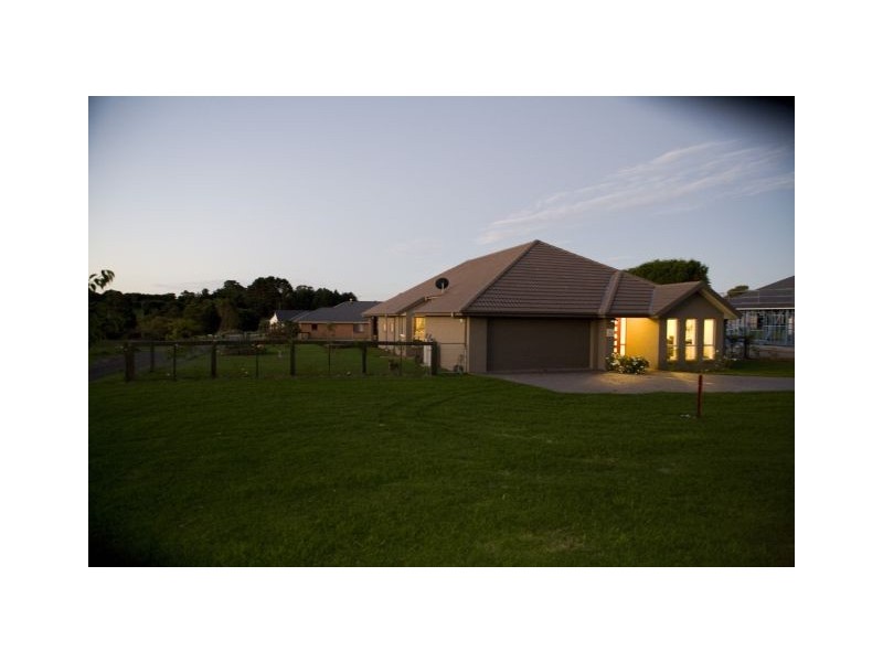 54A May Street, Robertson NSW 2577