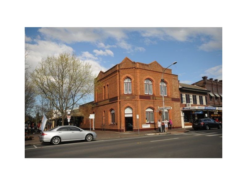 294 Bong Bong Street, Bowral NSW 2576