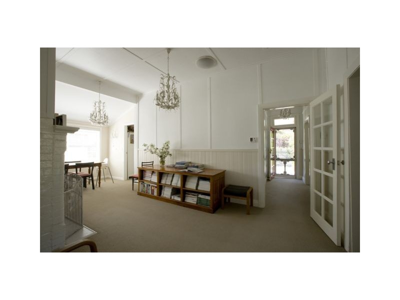 8 Berrima Road, Moss Vale NSW 2577