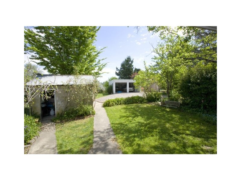 8 Berrima Road, Moss Vale NSW 2577