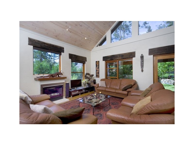 2B Banksia Street, Bowral NSW 2576